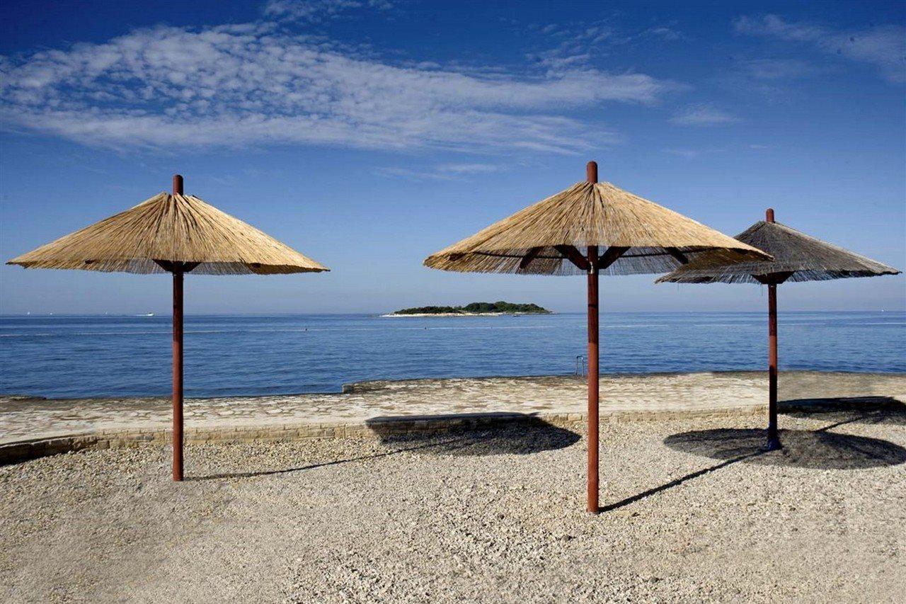 Hotel Delfin Plava Laguna Mugeba Exterior photo